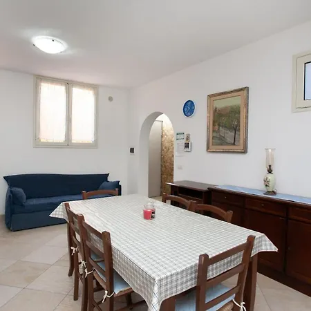 Apartment Mariposa *